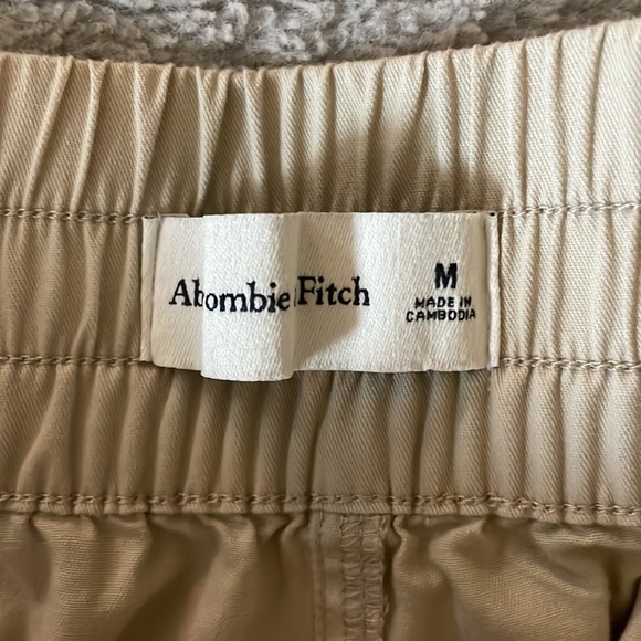 Abercrombie Cargo Shorts - Picture 4 of 5